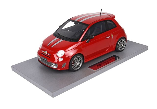 BBR : Nouveaut : La Abarth 695 Tributo Ferrari disponible mi-septembre en Rosso Corsa au 1/18