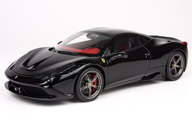 BBR : Nouveaut octobre 2014 : Ferrari 458 Speciale noire / intrieur rouge au 1/18