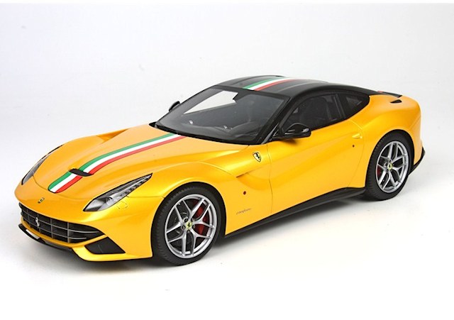 BBR : Ferrari F12 Giallo Tristrato / Toit noir / bande italienne