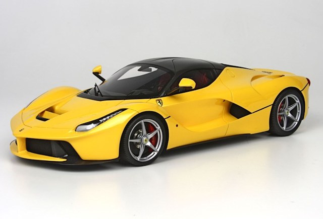 BBR : Ferrari LaFerrari Jaune / Toit Carbone au 1/18