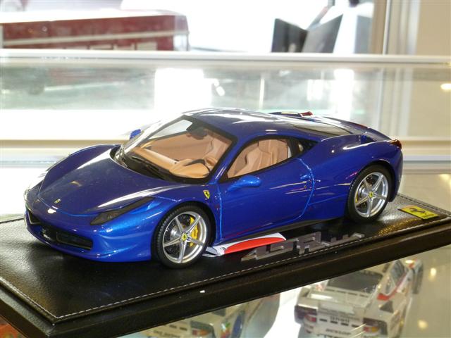 Photos de la Ferrari 458 Italia BBR Bleu TDF au 1/18