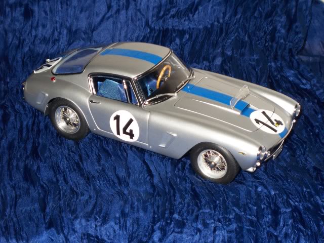 A sortir chez CMC : La Ferrari 250 GT SWB #14 Le Mans 1961 1/18