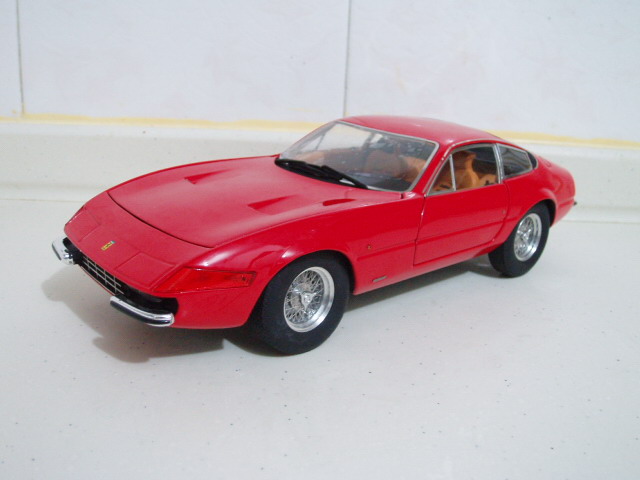 Premires photos de la Ferrari 365 GTB/4 Daytona Elite 1/18 !