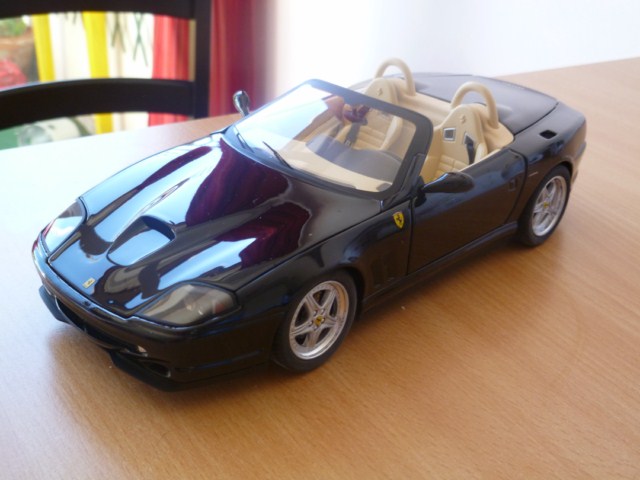 Retour sur la Ferrari 550 Barchetta en noir chez Elite au 1/18