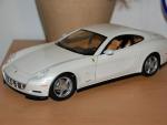 Ferrari 612 Scaglietti Blanche HotWheels