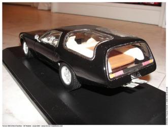 Vintage : La Ferrari 365 GTB/4 Panther par RP Model au 1/18