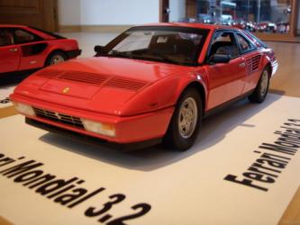 Photos de la Ferrari Mondial 3.2 Elite 1/18