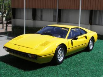 Retour sur la Ferrari 308 GTB Jaune Kyosho 1/18