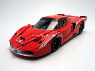 La FXX Evoluzione Elite 1/18 est disponible