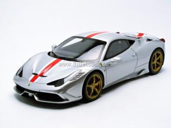 BBR : Nouveaut Dec. 2014 : Ferrari 458 Speciale P1868ASTAN : Gris argent / Bande rouge et blanche 1/18