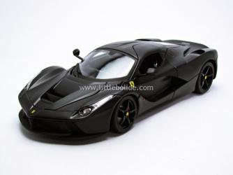 Bburago Signature : Nouveaut Juin 2015 : Autres photos de la Ferrari LaFerrari noir mat 16901BK 1/18