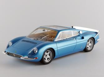 Tecnomodel : Autres photos de la Ferrari 365 P Berlinetta Speciale Tre-Posti 1966 Bleu mtallis 1/18