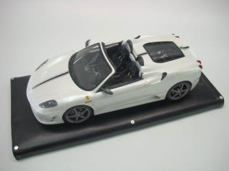 MR Models : Retour sur la Ferrari F430 16M Pearl White /18