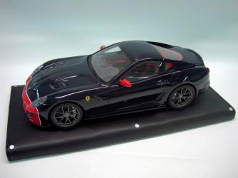 MR Models : Retour sur la Ferrari 599 GTO Bleu Pozzi / Rosso Corsa 1/18