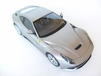 MR Models : Photos : Retour sur la Ferrari F12 "Alluminio" 1/18