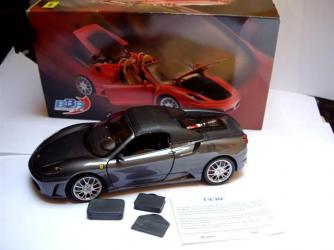 Nouveaut BBR : Ferrari F430 Spider grise au 1/18 !