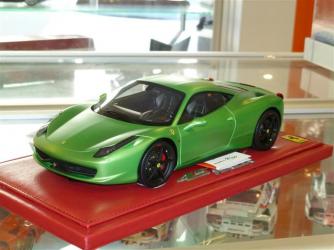 Photos de la Ferrari 458 Italia BBR Vert mat au 1/18 !