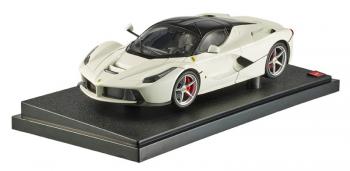 HotWheels : Photos officielles de la Ferrari LaFerrari blanche au 1/18