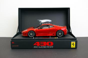 Photos dtailles de la Ferrari F430 Scuderia Super Elite 1/18