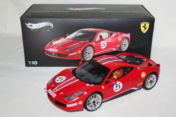 Nouvelles photos de la Ferrari 458 Challenge #5 Rouge Elite 1/18