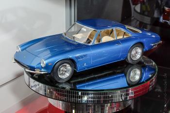 Nuremberg 2015 : BBR : Prototype d'une Ferrari 500 Superfast 1/18