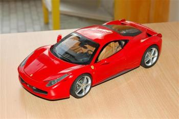 Photos dtailles de la Ferrari 458 Italia chez Elite au 1/18