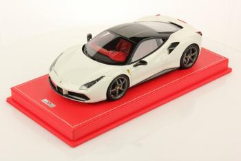 MR Models : Nouveaut Avril 2016 : Ferrari 488 GTB Bianco Avus 1/18