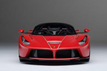 Amalgam : M5905 : Retour sur la Ferrari LaFerrari Aperta Rosso Corsa au 1/18