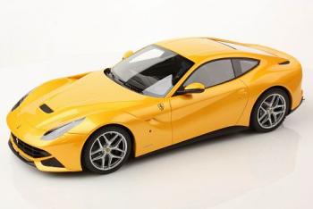 Photos : Ferrari F12 Berlinetta Giallo Tristrato MR Models 1/18