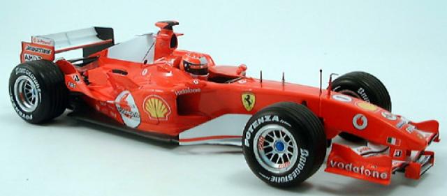 Sortie de la Ferrari F2005 1/18 Hot Wheels