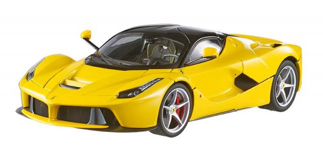Elite : Nouveaut Nov 2014 : Photos officielles de la Ferrari LaFerrari jaune 1/18
