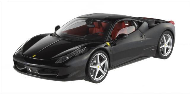 Photos officielles de la Ferrari 458 Italia noire Elite 1/18