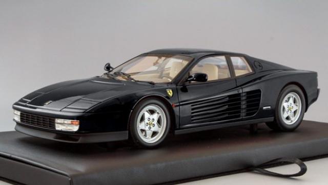 Kyosho : Prvision 2016 : Une Ferrari Testarossa noire en rsine au 1/18