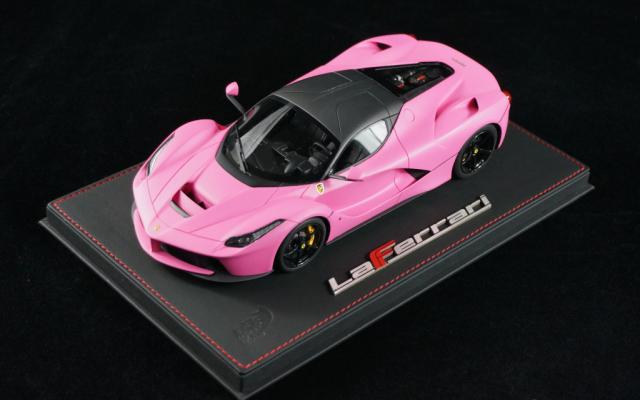 BBR : Retour sur la Ferrari LaFerrari rose mat toit noir mat Raceline Models 1/18