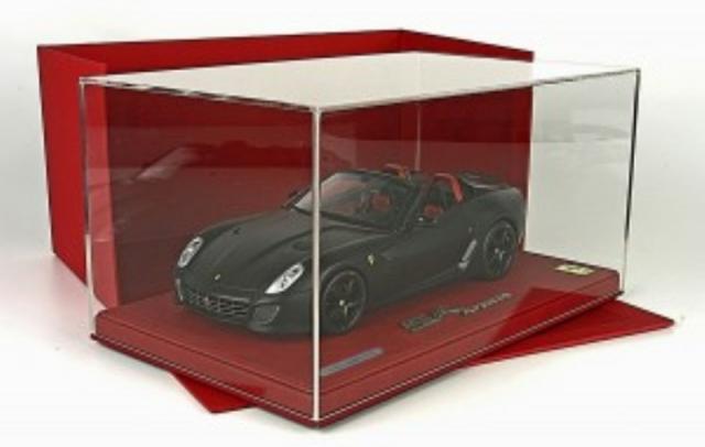 Srie spciale de la Ferrari SA Aperta "Black Matt" BBR 1/18