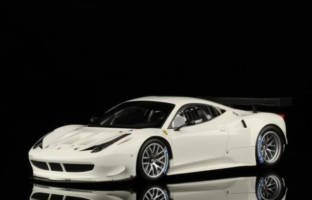 MR Models : Retour sur la Ferrari 458 GT2 Avus White 1/18