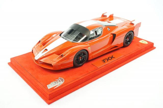 BBR : Nouveaut Septembre 2018 : RACELINEFXX-01A : Dcouvrez la Ferrari FXX Rosso Corsa - Socle Rouge au 1/18