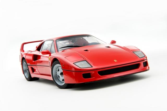 A venir chez Kyosho : Une Ferrari F40 amliore au 1/18