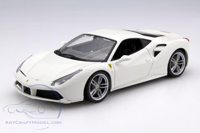 Bburago Race & Play : Nouveaut Juillet 2016 : Sortie de la Ferrari 488 GTB Blanche 1/18