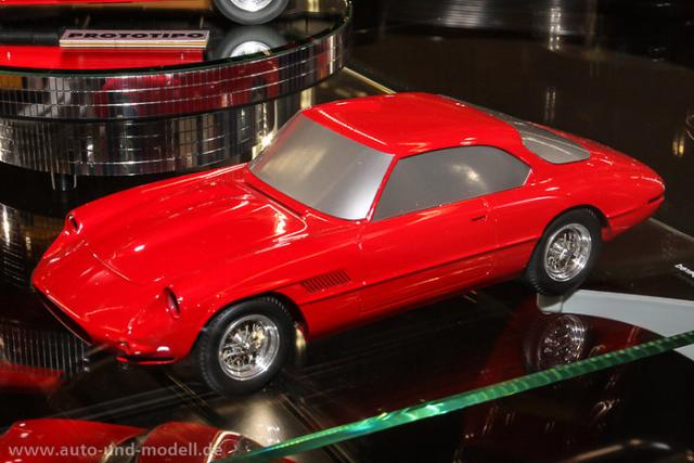 Nuremberg 2014 :  BBR : Prototype de la Ferrari 400 Superamerica 1/18