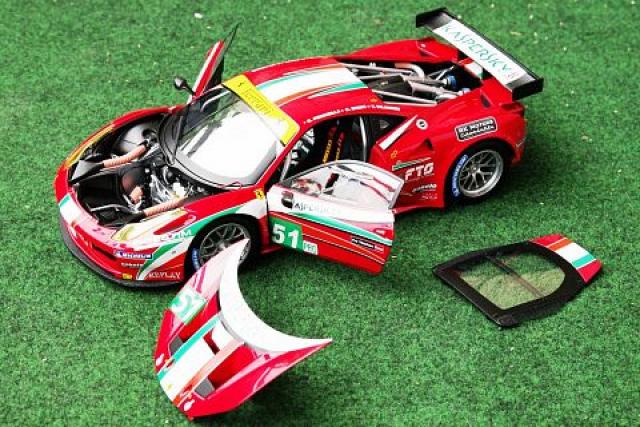 Photos : Ferrari 458 Italia GT2 #51 Le Mans 2011 Elite 1/18