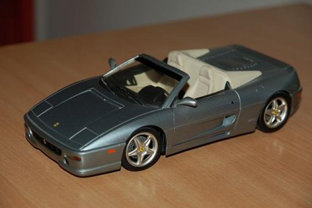 Vintage : La Ferrari F355 Spider Grise HotWheels 1/18