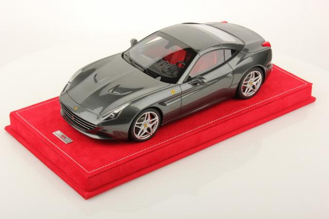 MR Models : Nouveaut Avril 2015 : Ferrari California T Gris Silverstone Socle rouge 1/18