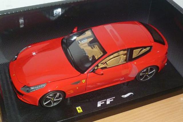 Elite : Retour sur la Ferrari FF Rouge 1/18