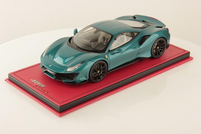 MR Models : FE025SE4 : Nouveaut Nov. 2019 : Photos de la Ferrari 488 Pista Vert mtallis au 1/18