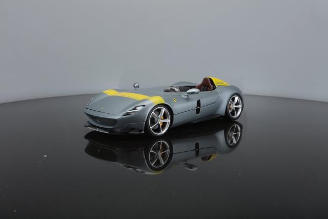 Bburago : Preview Mai 2020 : Premires photos de la future Ferrari Monza SP1 au 1/18 !