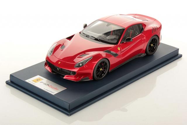 Looksmart : Nouveaut Q1 2018 : Photos de la Ferrari F12 tdf Rosso Fuoco au 1/18