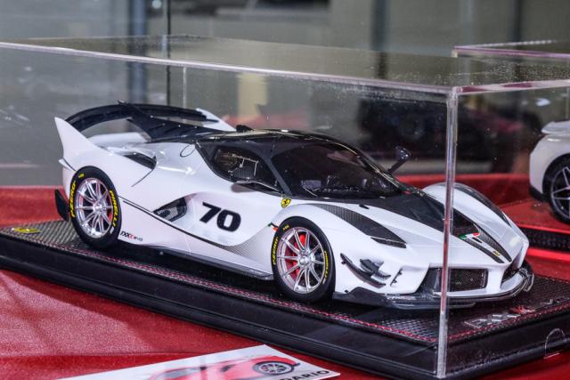 Nuremberg 2019 : MR Models : Photo de la Ferrari FXXK Evo #70 au 1/18