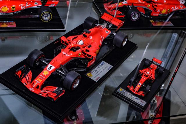 Nuremberg 2019 : Looksmart : Photo de la Ferrari SF71-H 2018 au 1/18