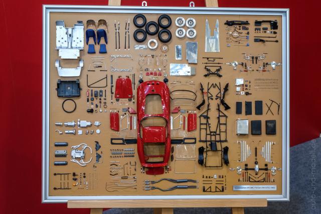 ToyFair Nuremberg 2018 : CMC : La Ferrari 250 GTO s'expose en tableau au 1/18